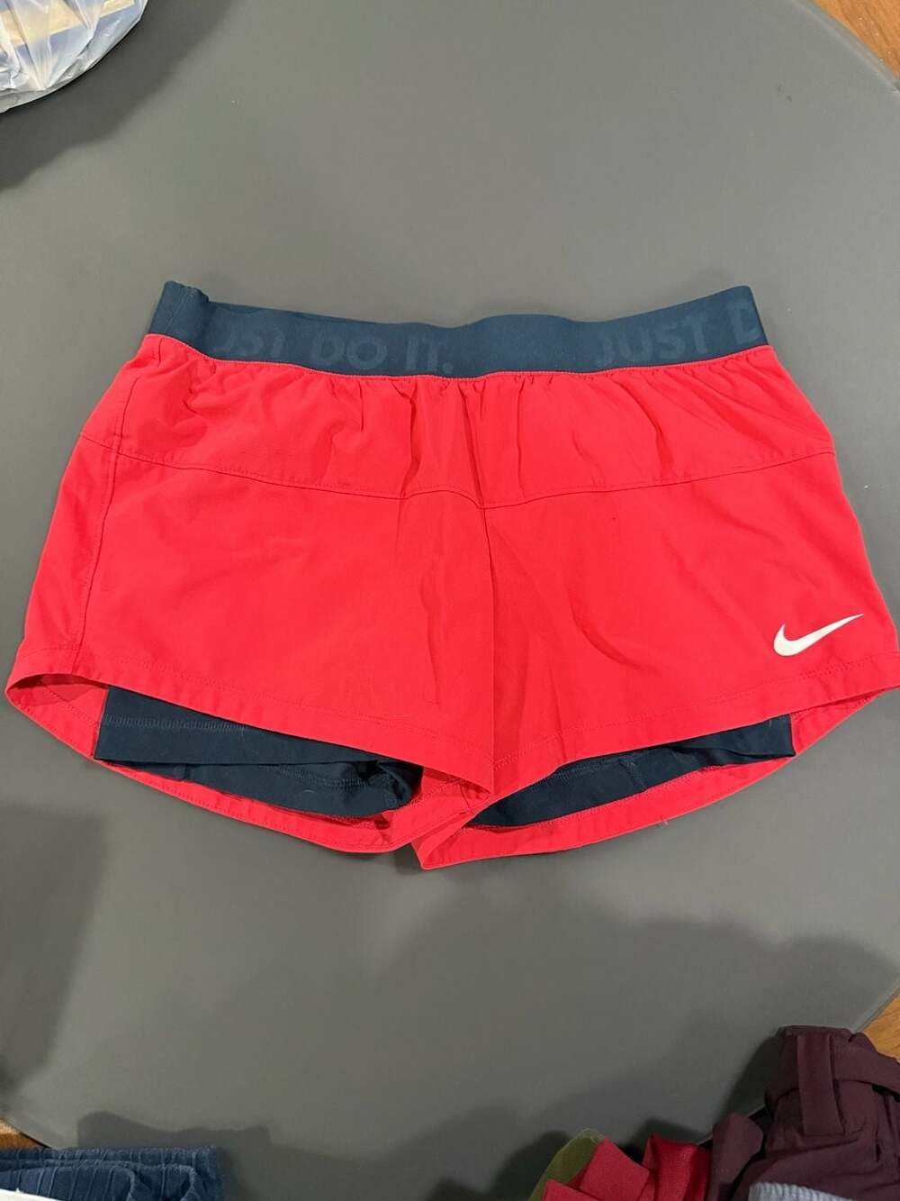 Nike Icon Woven 2-IN-1 Women's Training